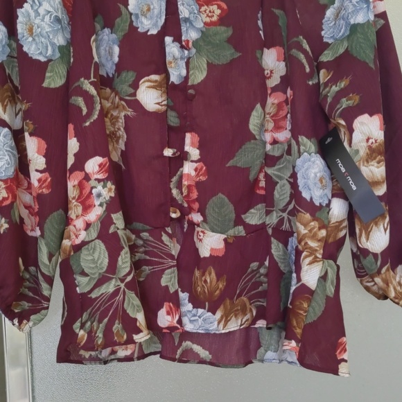 Floral shirt - Picture 2 of 3
